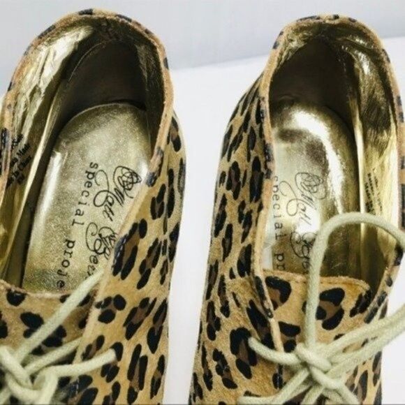 Matt Bernson Special project womans Cheetah Ankle Heeled Boot Lace up 8 BoxK - Picture 9 of 10